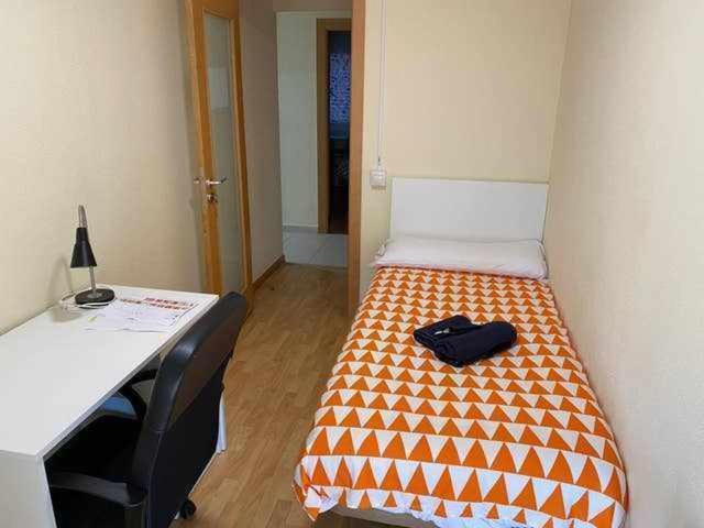 Residencia 12 Octubre Bed and breakfast Madrid