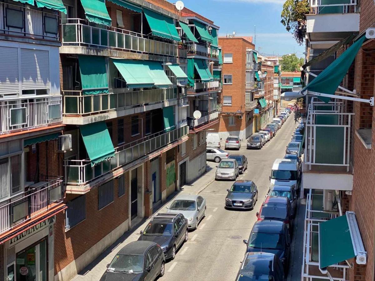 Bed and breakfast Residencia 12 Octubre Madrid